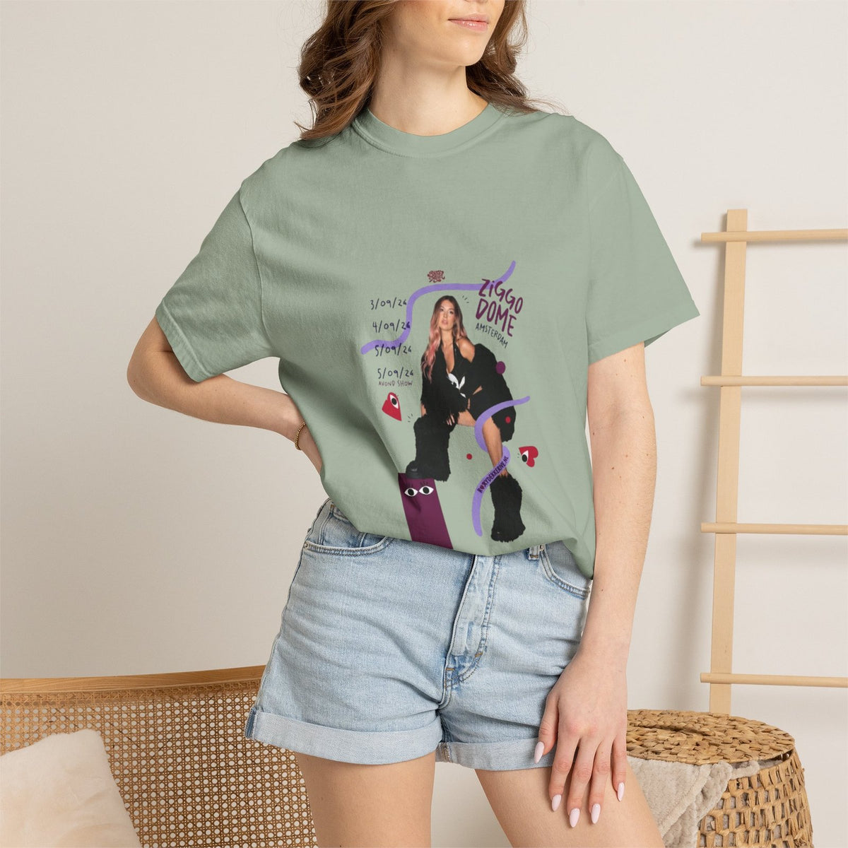 Comfort Colors Roxy Dekker T-Shirt Cotton Graphic Tee