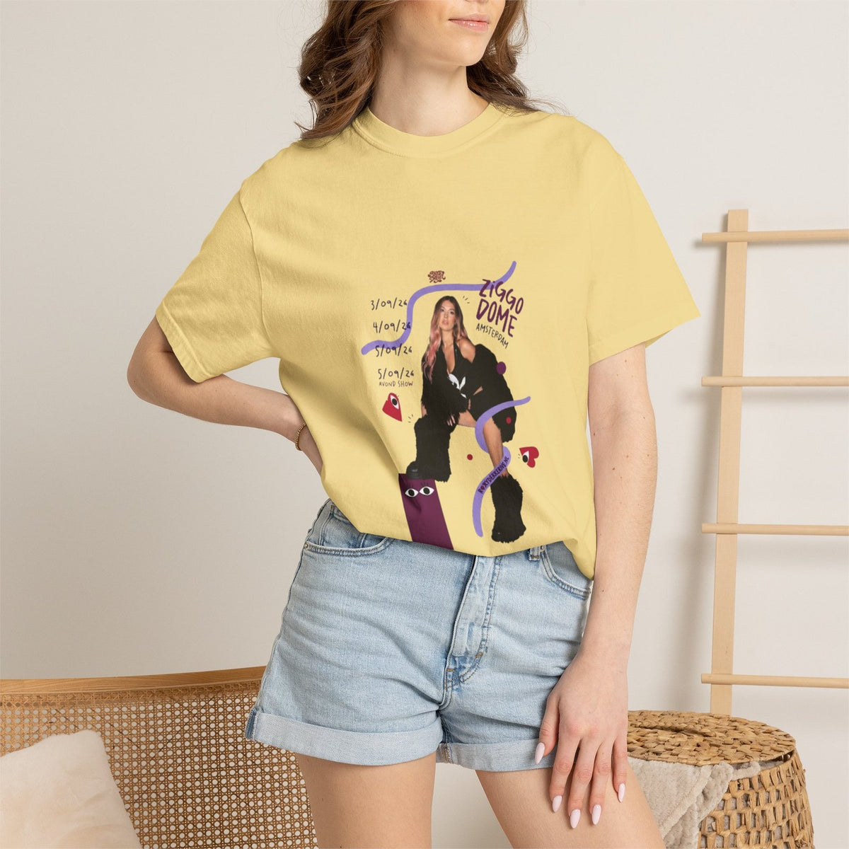 Comfort Colors Roxy Dekker T-Shirt Cotton Graphic Tee