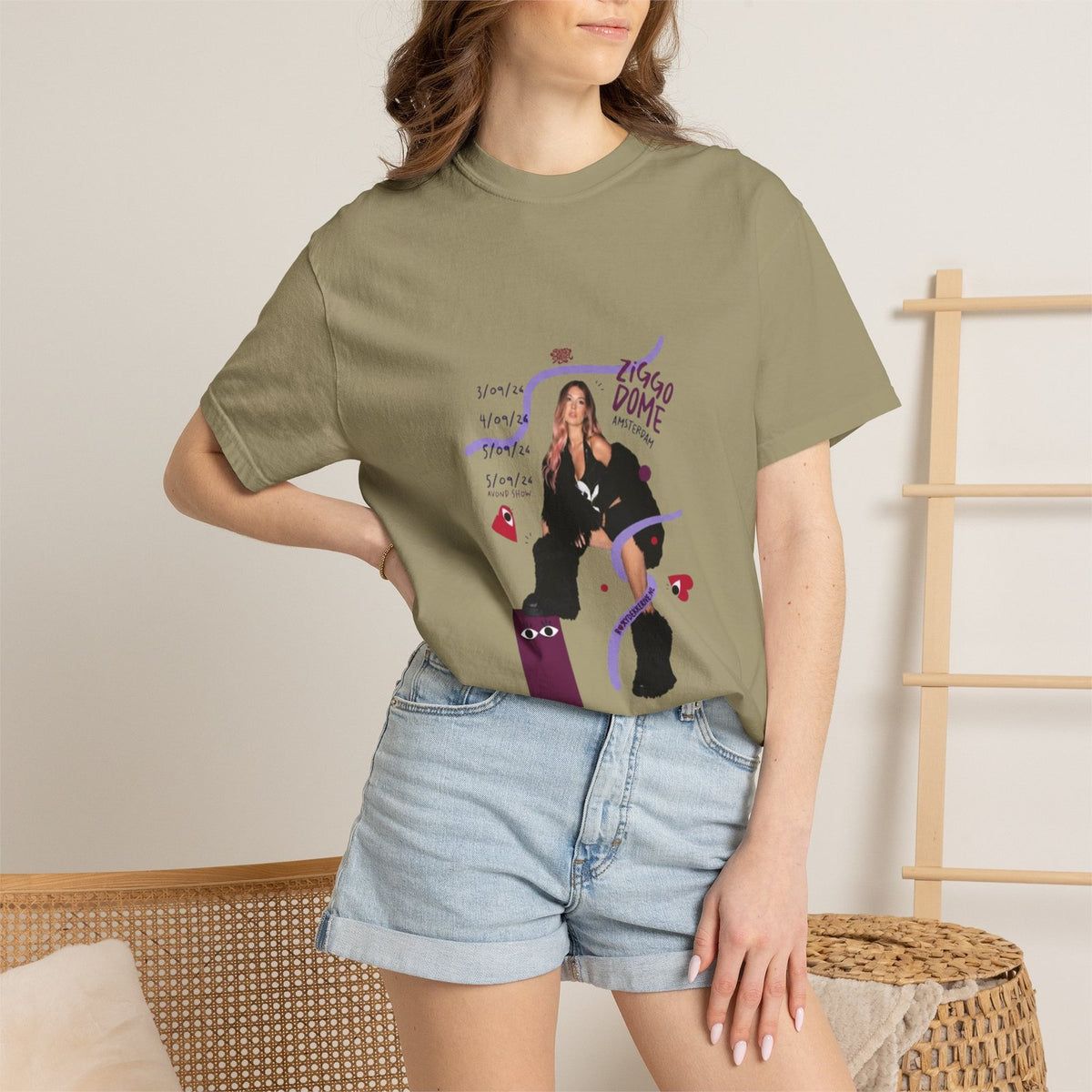 Comfort Colors Roxy Dekker T-Shirt Cotton Graphic Tee