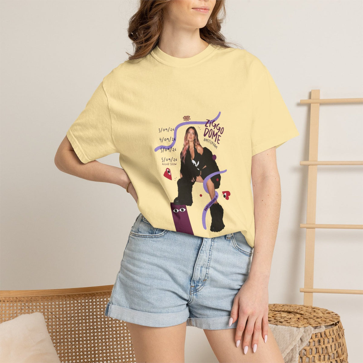 Comfort Colors Roxy Dekker T-Shirt Cotton Graphic Tee